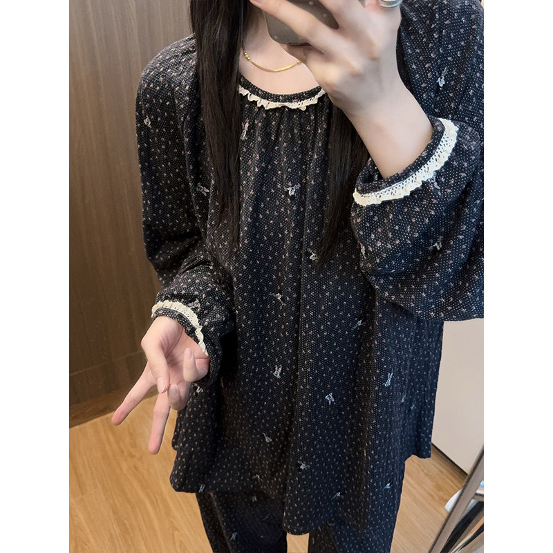 韩国卡通花边米奇睡衣女