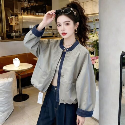 复古拼接牛仔棒球外套女显瘦