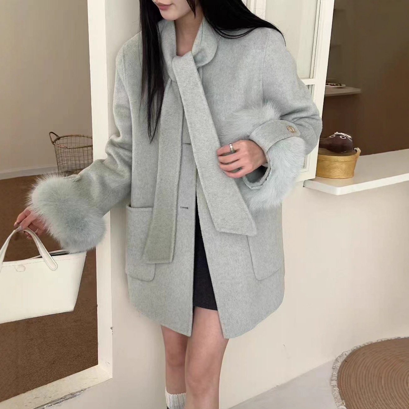 袖口真狐狸毛可拆卸双面羊毛大衣领口飘带设计加厚保暖羊毛呢外套