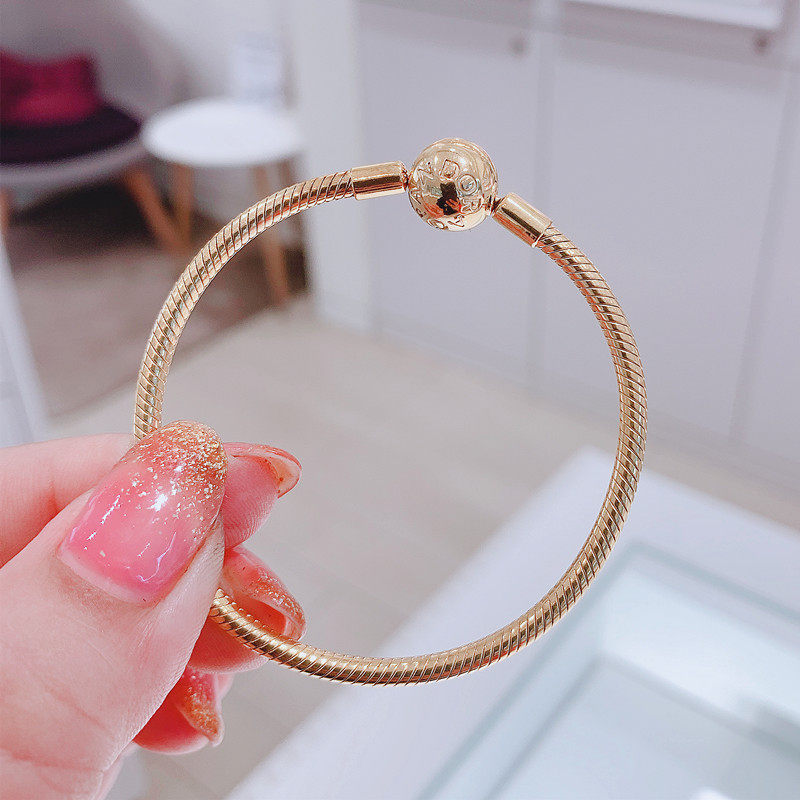 pandora潘多拉官网正品 shine系列18k镀金蛇骨链基础手链567107