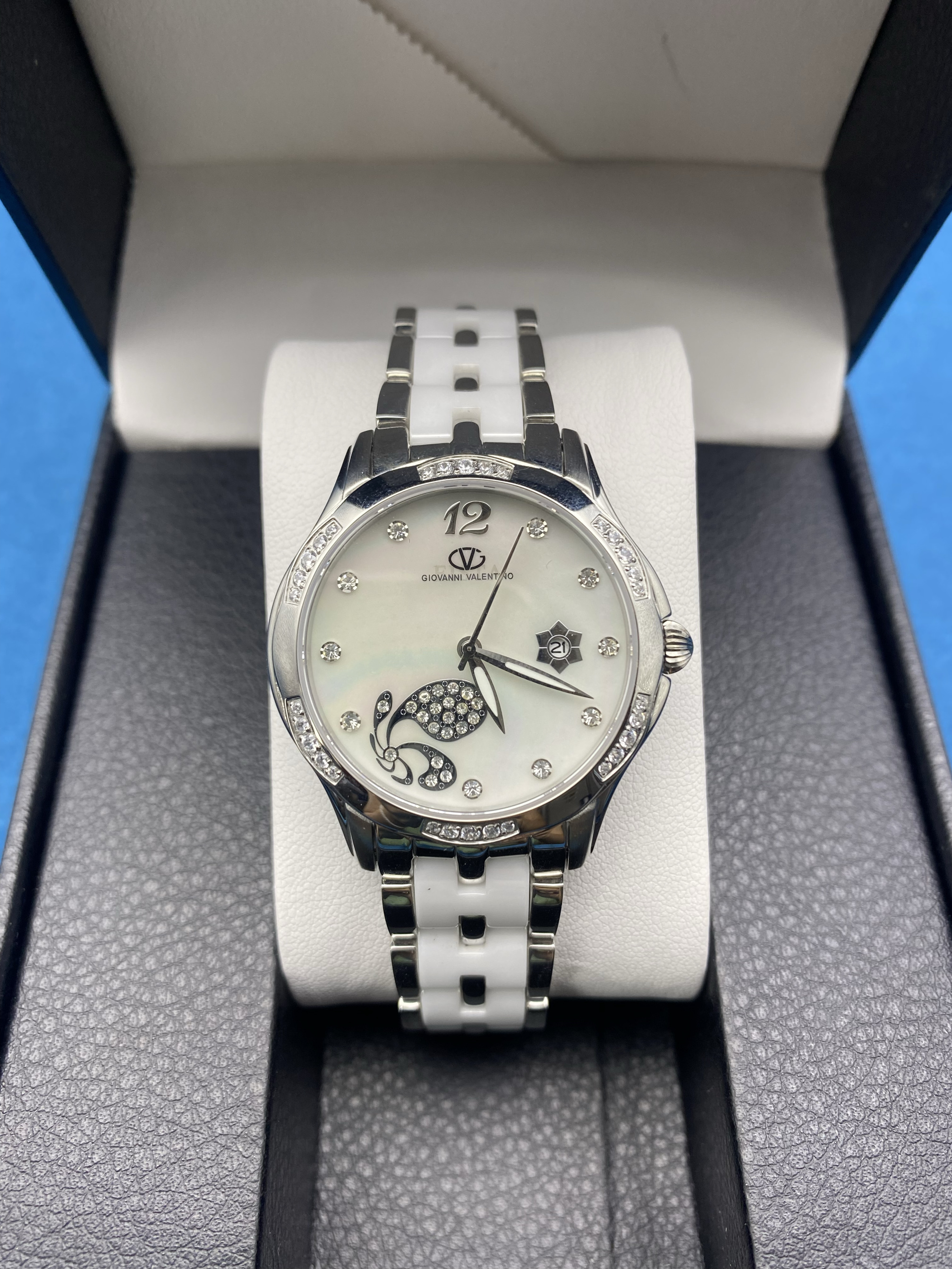 情侣款女士手表精致白贝母镶钻钢带镶嵌陶瓷防水简约气质腕表