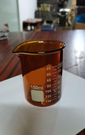棕色烧杯高硼硅玻璃低型烧杯避光25 50 100 250 500 1000ml可加工