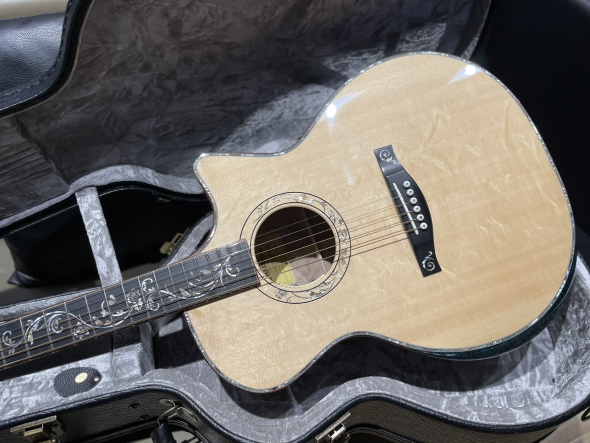 大连星光吉他辽宁省代理伊斯特曼eastman ac922ce全单民谣吉他