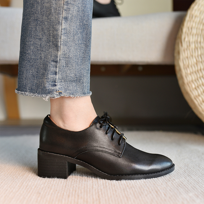 IINZI印象秋季英伦学院高跟单鞋