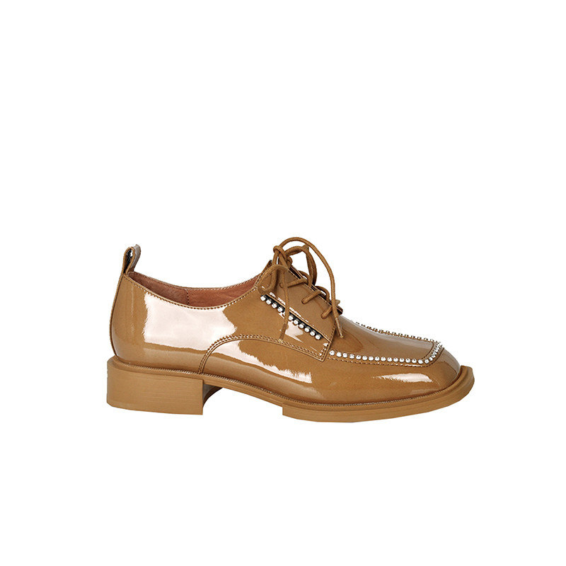 vme舞魅2023新款松糕时尚女鞋方头平底英伦风系带漆皮单鞋小皮鞋