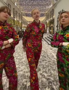 科目三青海摇同款东北大花布村姑喜庆秧歌服搞笑伴郎伴娘年会套装