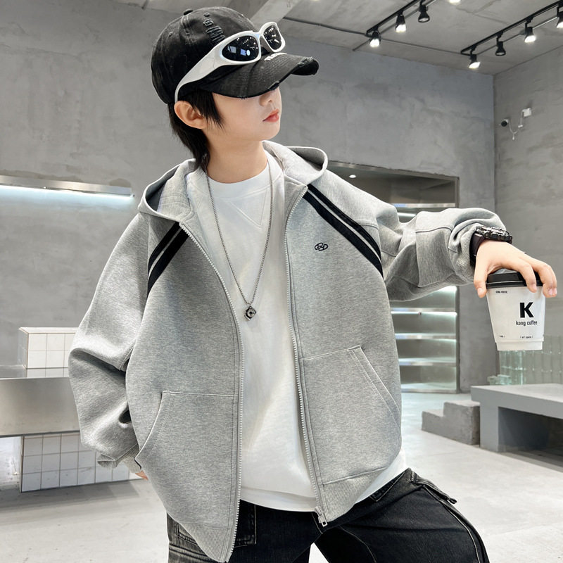 童装男童外套春秋款2025新款儿童冲锋衣中大童秋装男孩秋季上衣潮