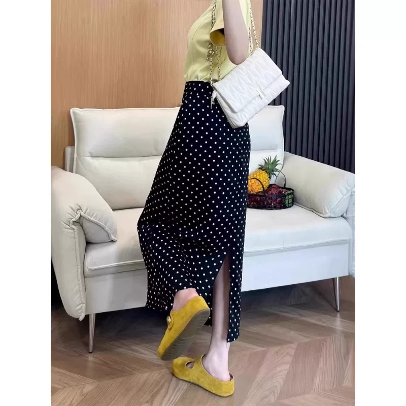 黑色波点半身裙女秋季新款大码胖mm梨形身材高腰显瘦开叉a字裙子