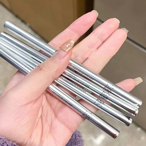 超丝滑！piara眼线胶笔不晕新手
