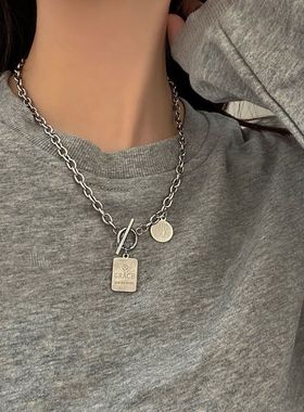 钛钢不掉色方牌硬币项链ins冷淡风毛衣链韩国网红同款2023年新款