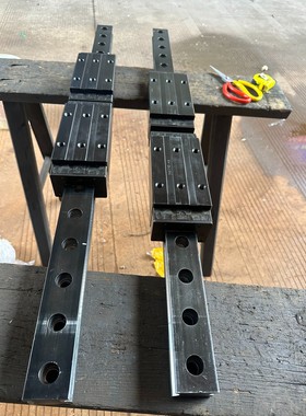 日本THK静音滚柱直线导轨SRG55LR方形加长滑块