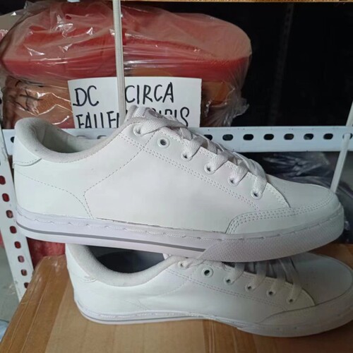 circa滑板鞋牛皮残品外贸47码