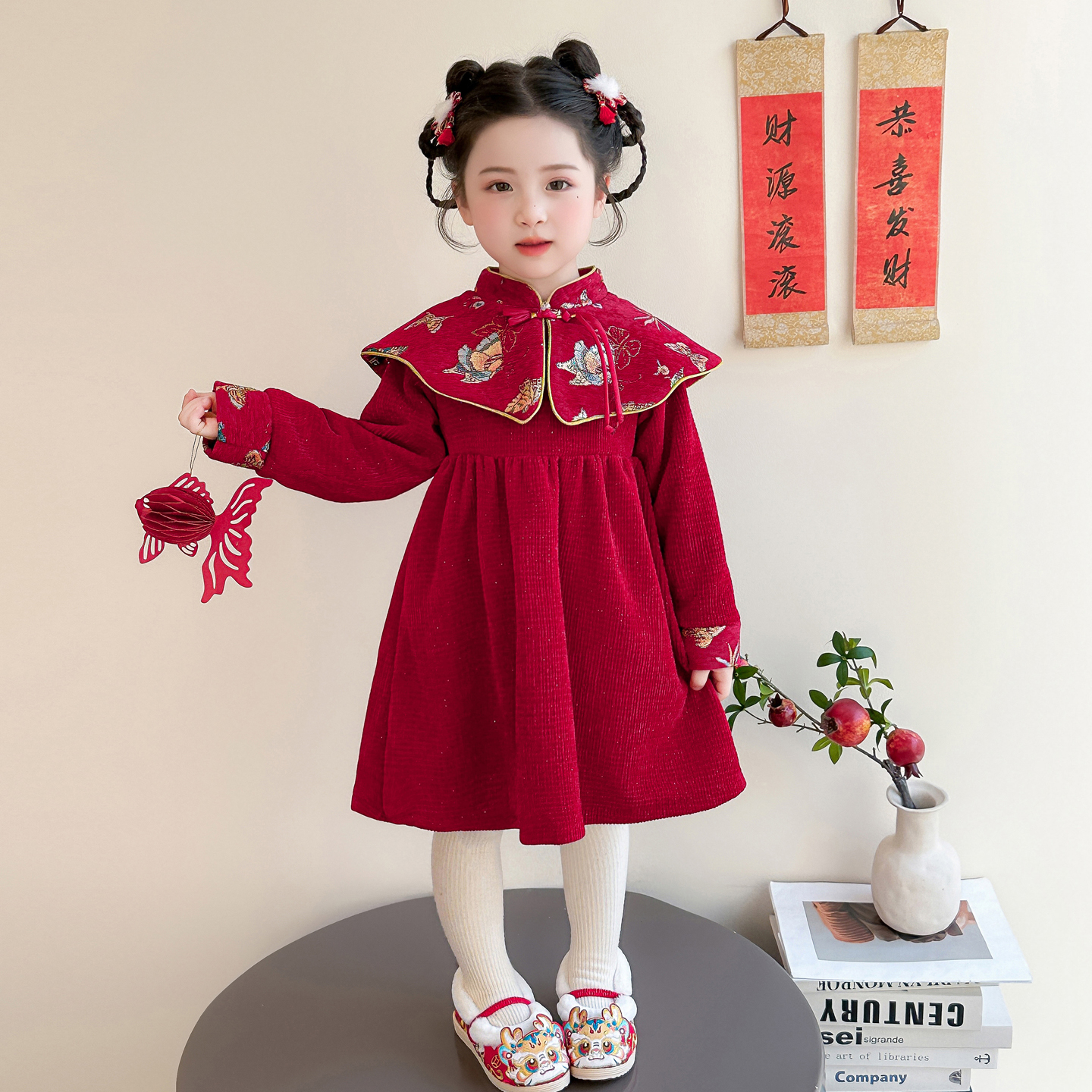 女宝宝冬装洋气披肩领加绒拜年裙