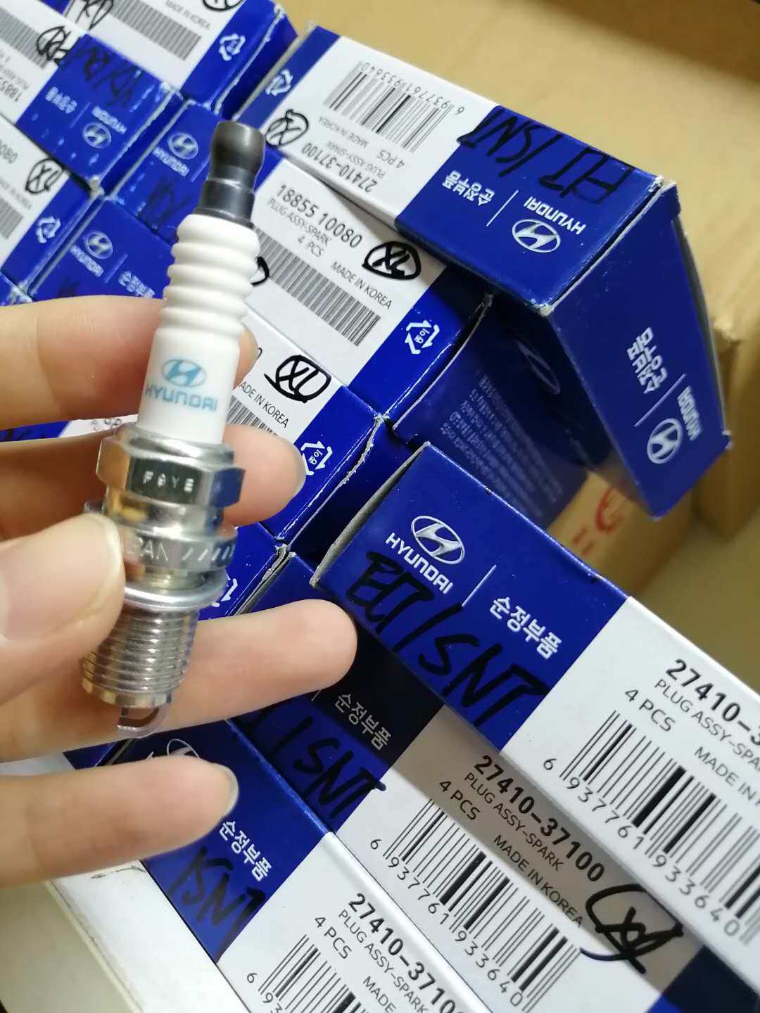 现代原厂伊兰特索纳塔朗动途胜起亚K3赛拉图福瑞迪欧风火花塞铱金