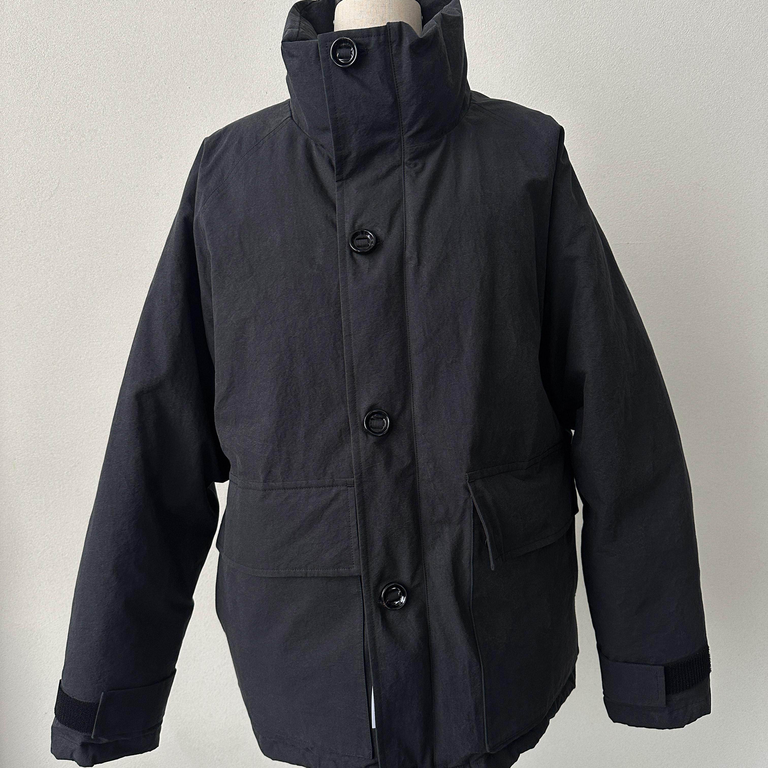 中性风两面穿立领大版型牛角扣双口袋羽绒服