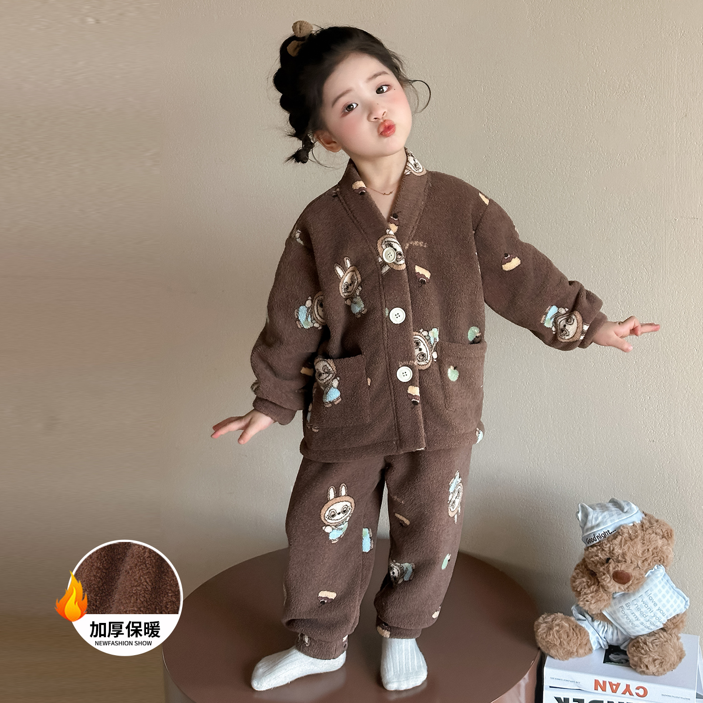 女童冬季颗粒绒拉布布睡衣套装