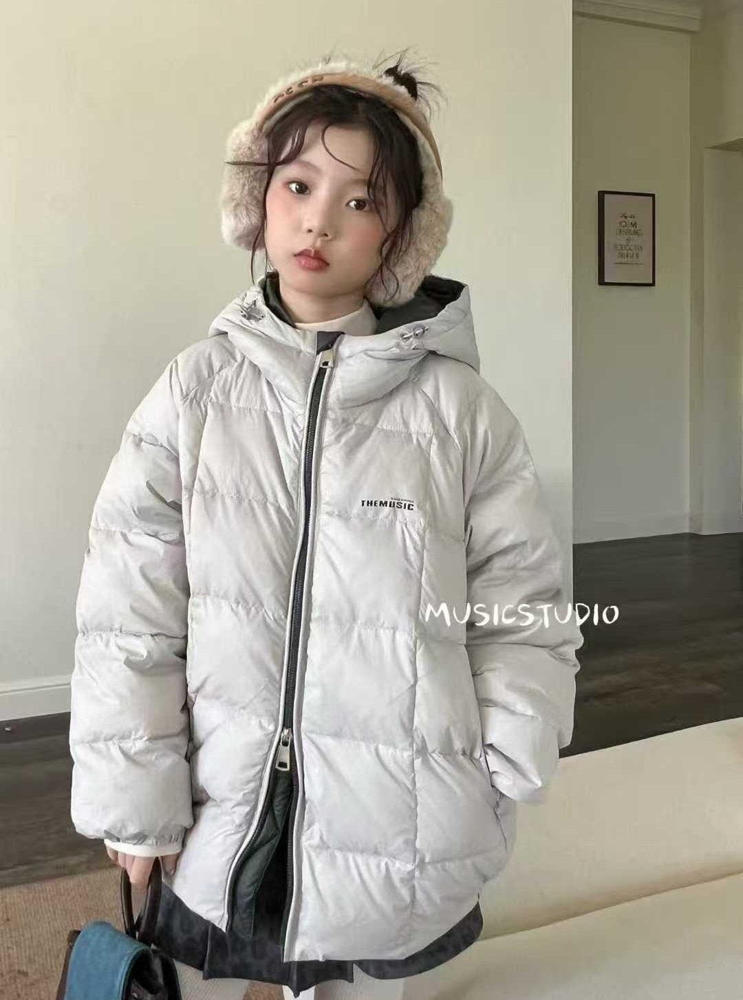 木莎年货女童羽绒服26冬新款中大童韩版洋气百搭连帽保暖外套潮