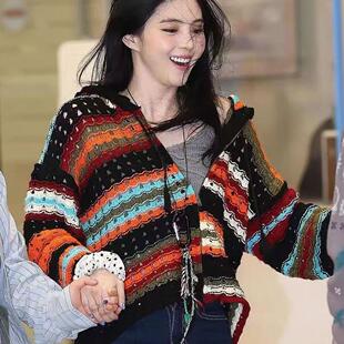 2024春韩素希同款高级感时尚彩色条纹御姐气质镂空连帽针织开衫女