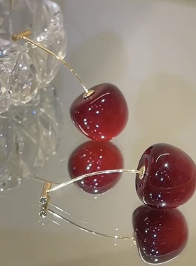 甜美清新樱桃轻奢时尚经典气质温柔简约百搭精致车厘子红色耳环