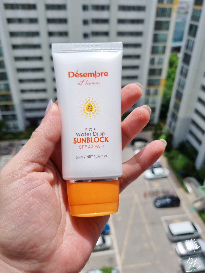 国内现货正品desembre水珠保湿清爽防晒 spf40敏感肌孕妇可用50ml