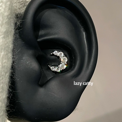lazy catty清冷感满钻锆石月亮耳蜗钉钛钢螺丝超闪耳骨钉耳饰