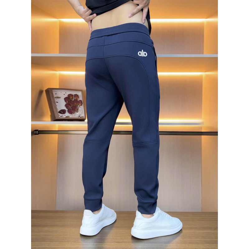 品牌高端运动休闲卫裤男潮牌刺绣修身百搭2026春秋新款男士束脚裤