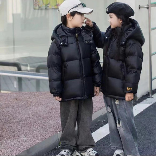 短款加厚儿童自发热羽绒服直销