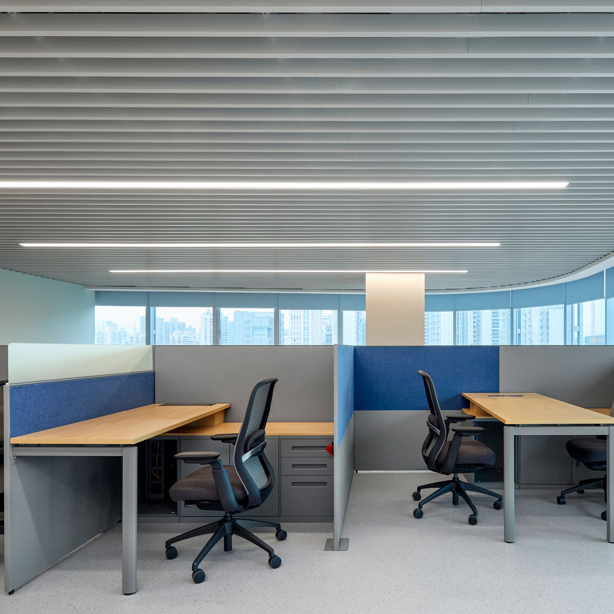 国企央企高档屏风工位铝合金品质隔断办公桌独立隐私隔音布屏