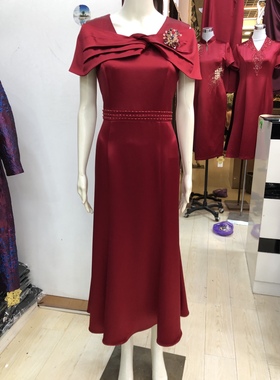 夏短袖高贵妈妈婚宴长款连衣裙喜婆婆高端敬酒醋酸主持晚礼服