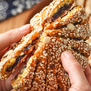 正宗江阴特产马蹄酥传统糕点月饼早餐酥饼芝麻饼老人小孩整箱零食