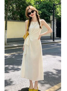 法式轻奢高级感无袖设计米白连衣裙女夏季简约小个子收腰A字裙子