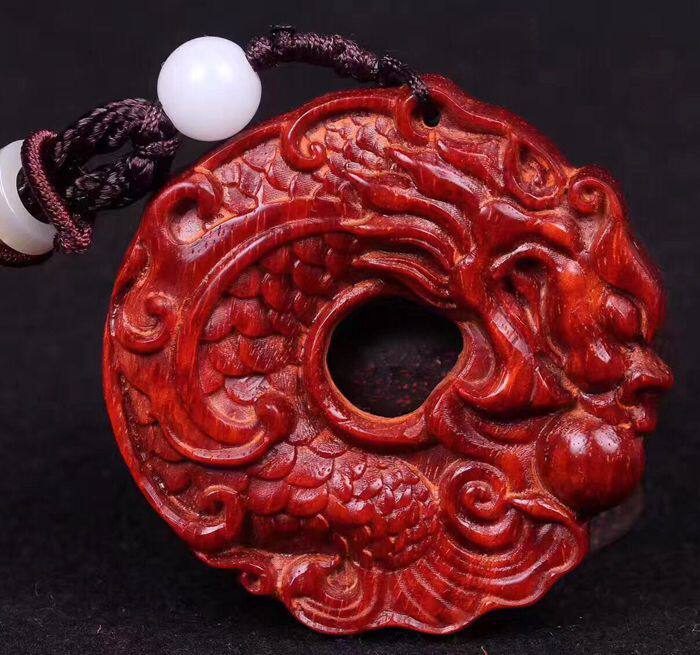 印度小叶紫檀 鱼化龙 高密二瞟料 底色纯净 精工修光 高品质挂件