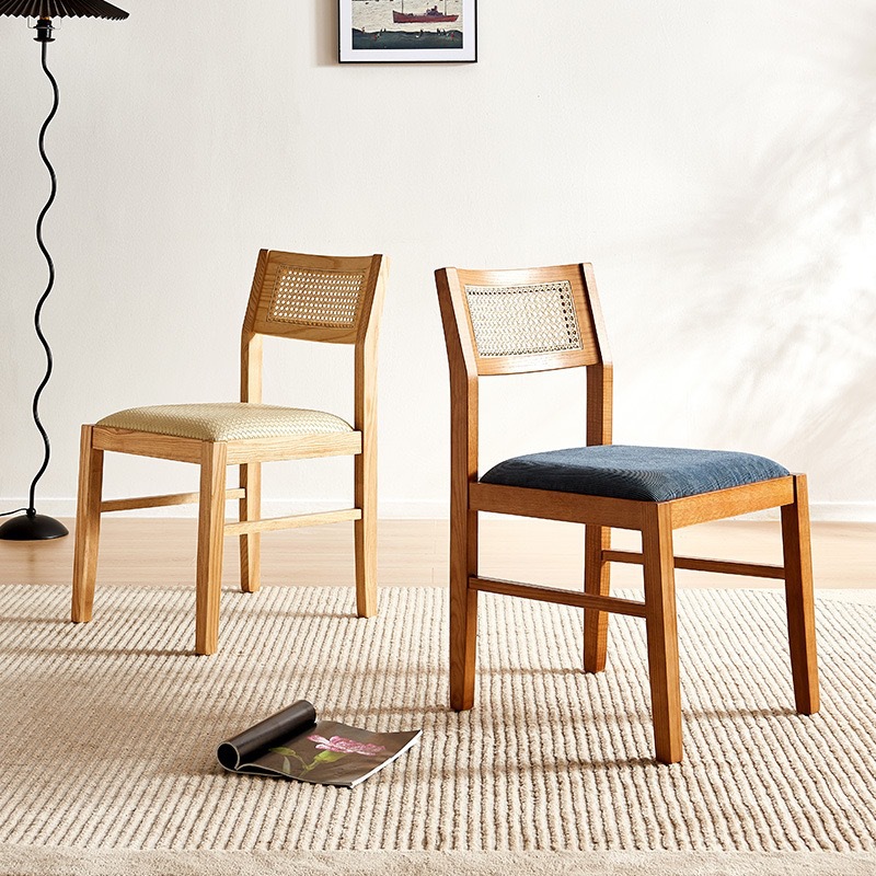 复古实木餐厅小酒馆设计师款咖啡厅餐椅甜品奶茶店名宿实木藤编椅