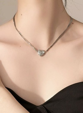 BF高级感镶钻心形磁吸爱心项链女小众设计感百搭气质锁骨链爱心颈