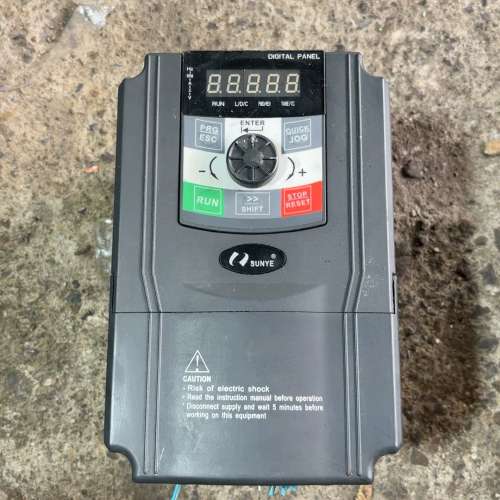 日业SUNYE变频器CM528-A4T4R0GB/5R5PB