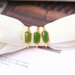 天然碧玉长方戒面款纯银托镶嵌款戒指 女款简约款戒圈饰品