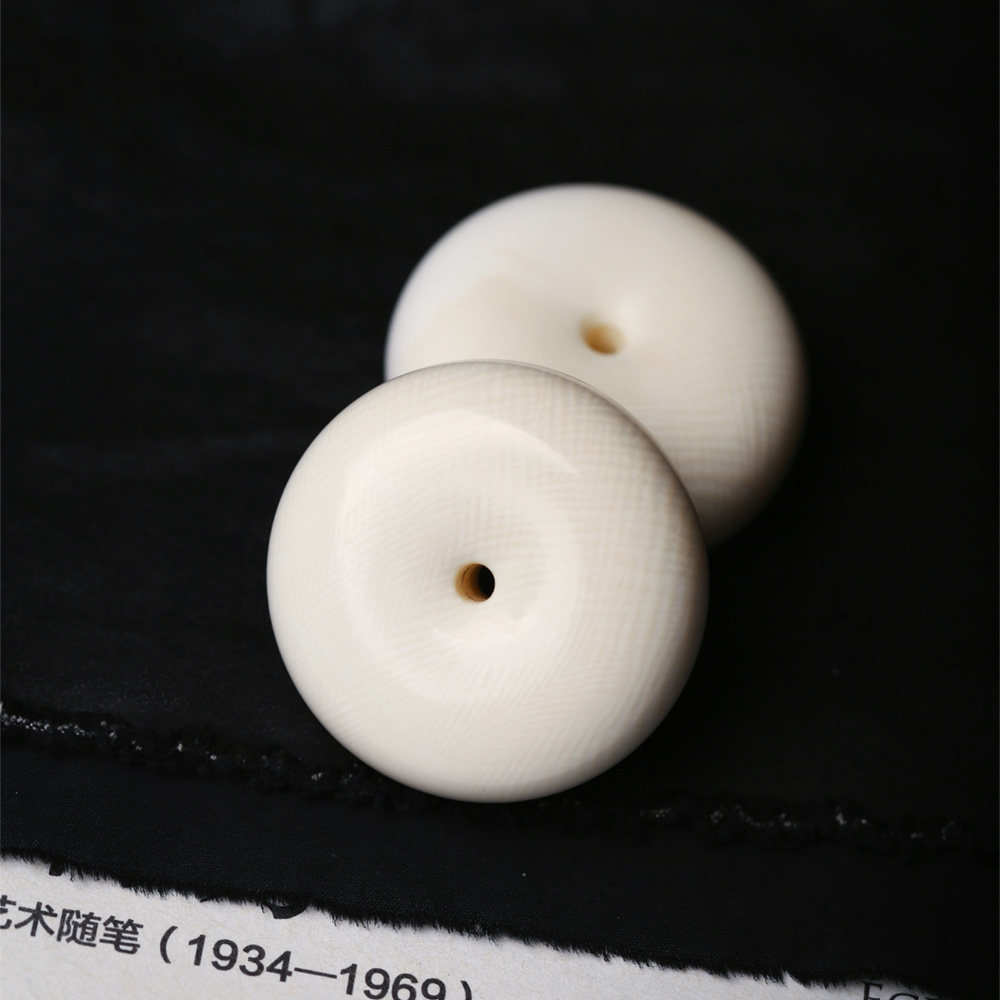 天然猛犸象牙雕刻平安扣款吊坠