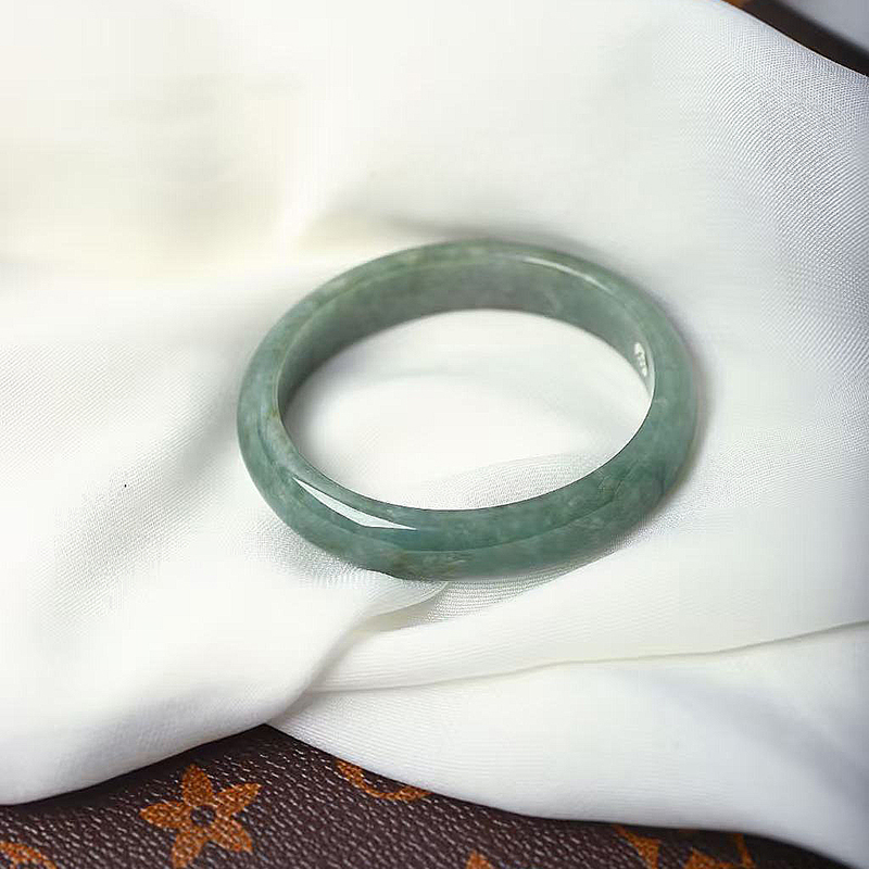 天然缅甸料A货翡翠手镯