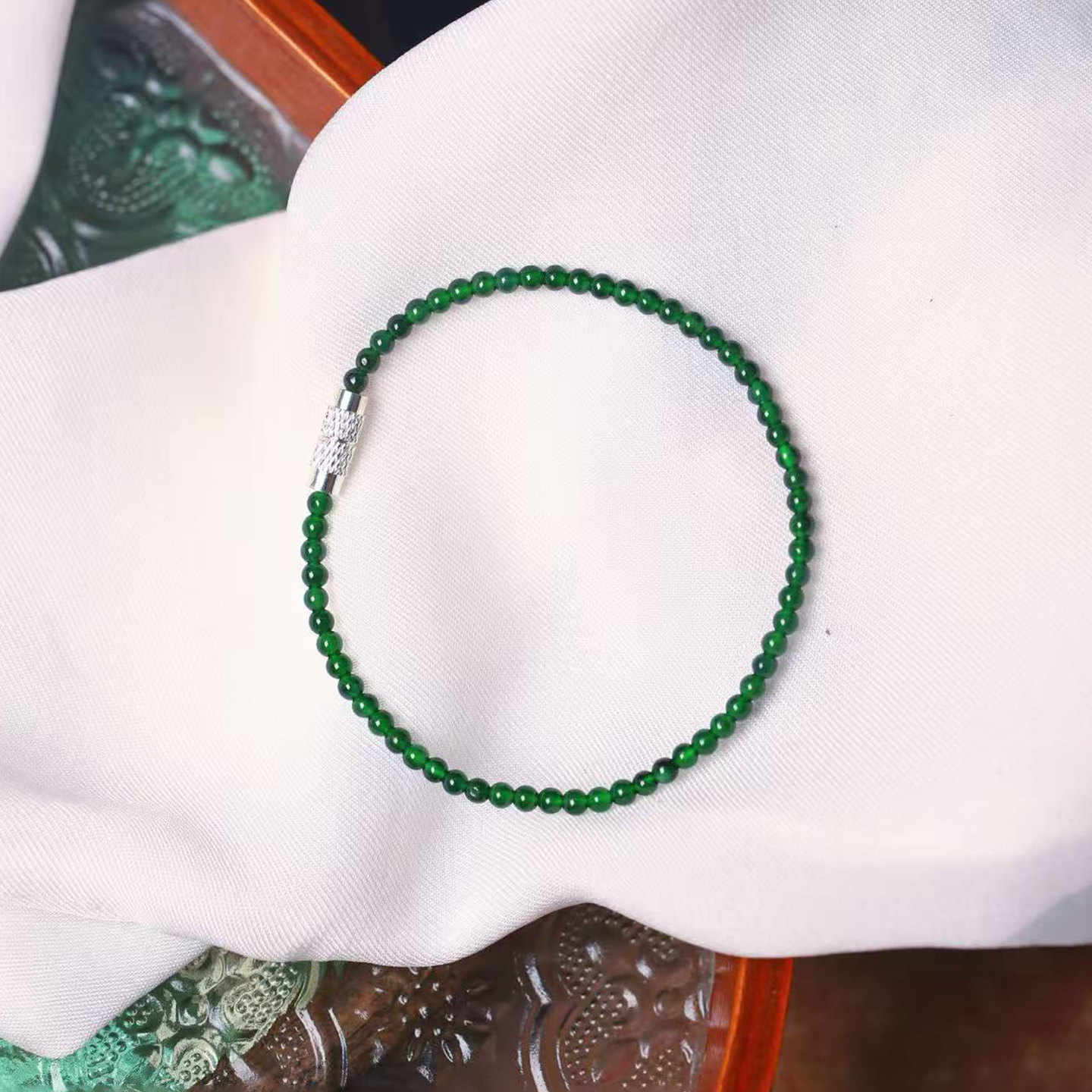 天然A货翡翠危料帝王绿翡翠小米珠款单圈手链 女时尚百搭翡翠饰品