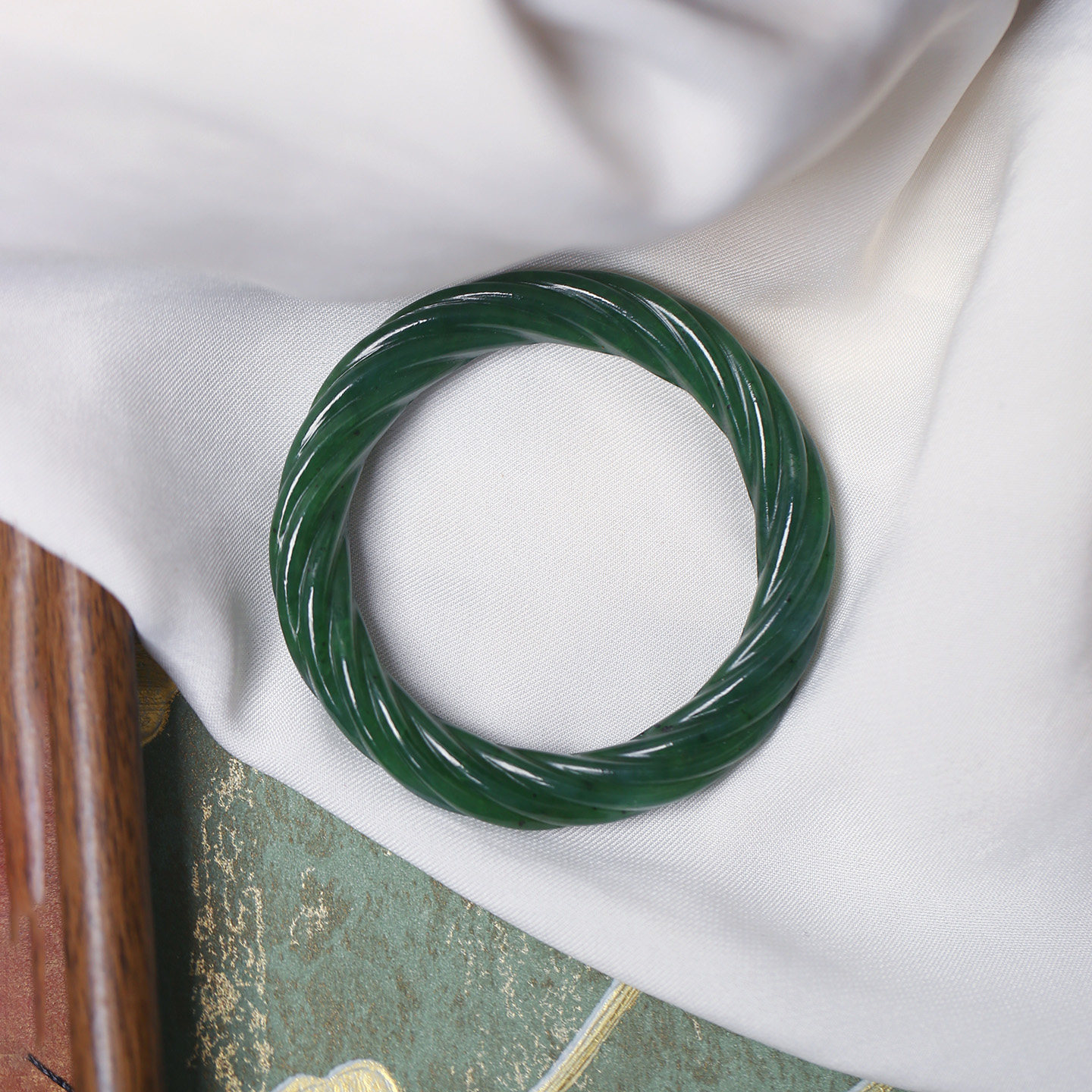 天然俄罗斯碧玉雕刻麻花绞丝镯手镯 老料油润感好女款玉石镯子