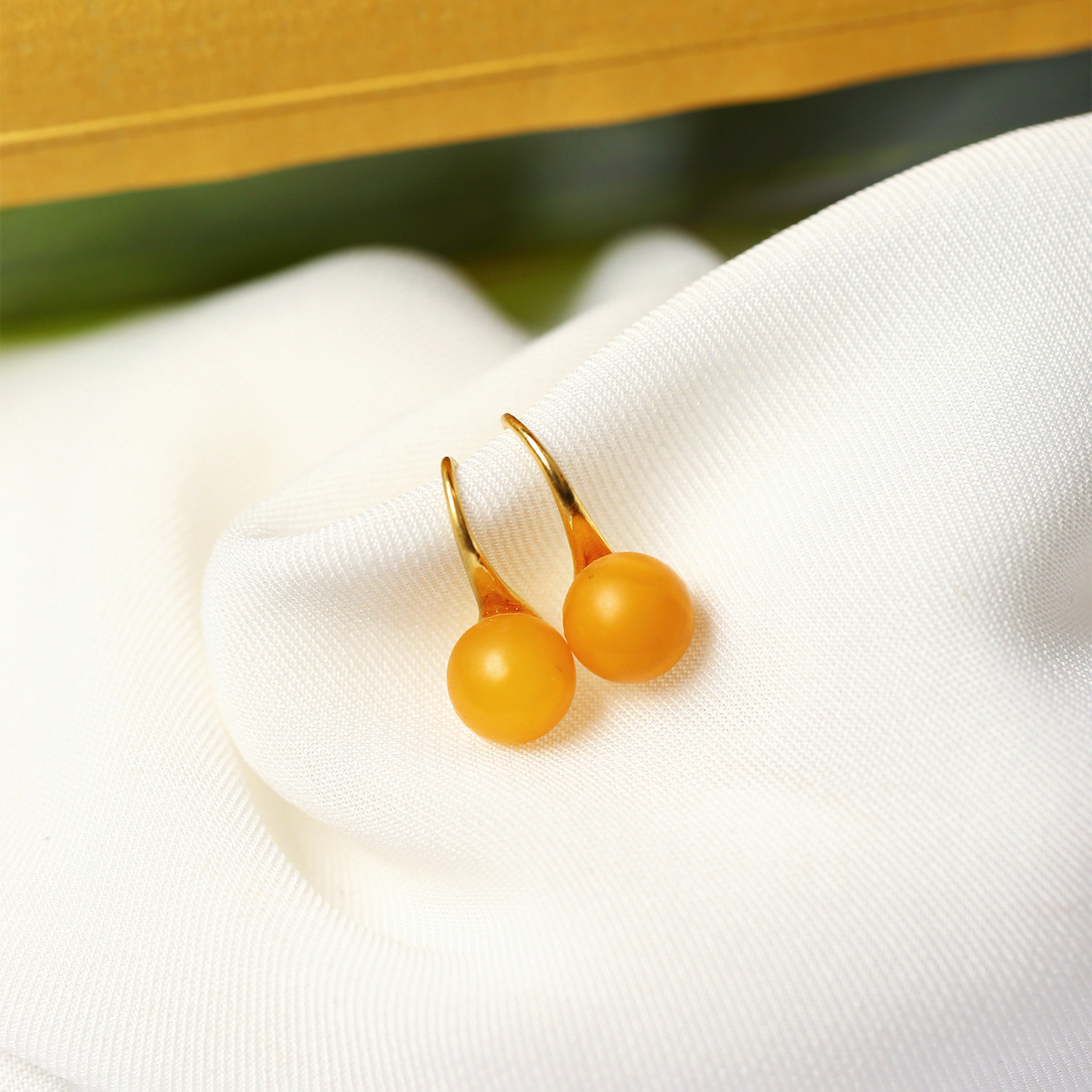 天然蜜蜡老蜜蜡圆珠纯银镶嵌款耳钩款耳坠女款蜜蜡银耳饰饰品礼物