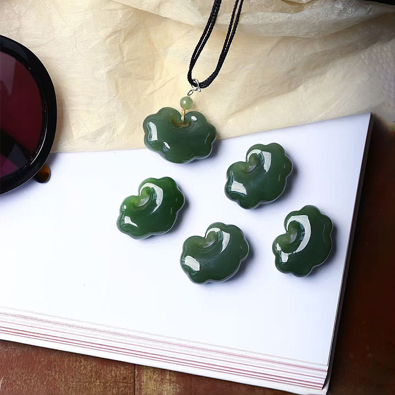 天然和田玉碧玉雕刻如意锁款吊坠 男女款玉石福锁挂坠饰品礼物