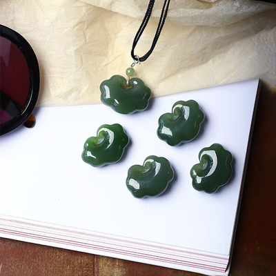 天然和田玉碧玉雕刻如意锁款吊坠 男女款玉石福锁挂坠饰品礼物