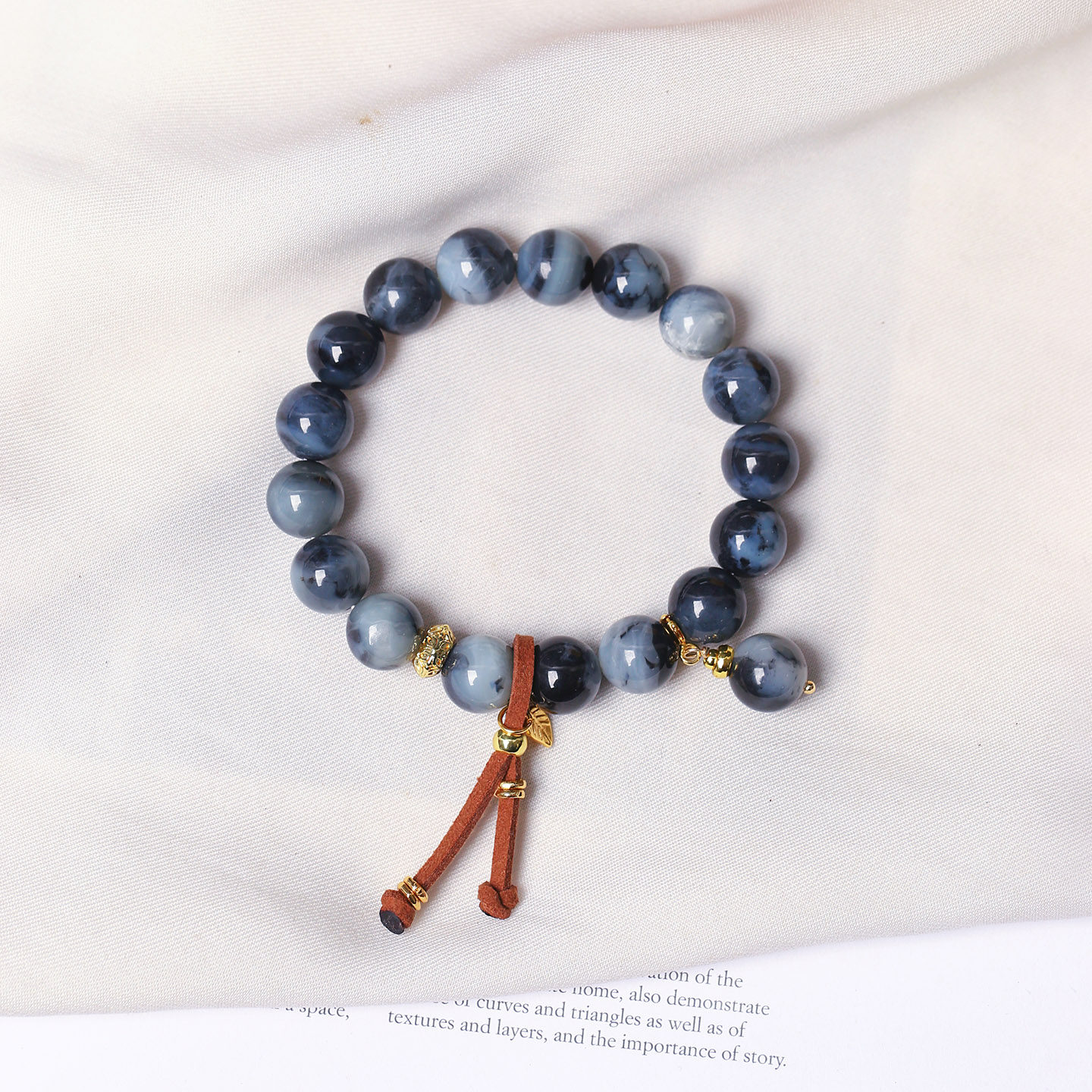 天然和田玉聚墨色青花籽料圆珠原创搭配款手链 女款玉石手串饰品