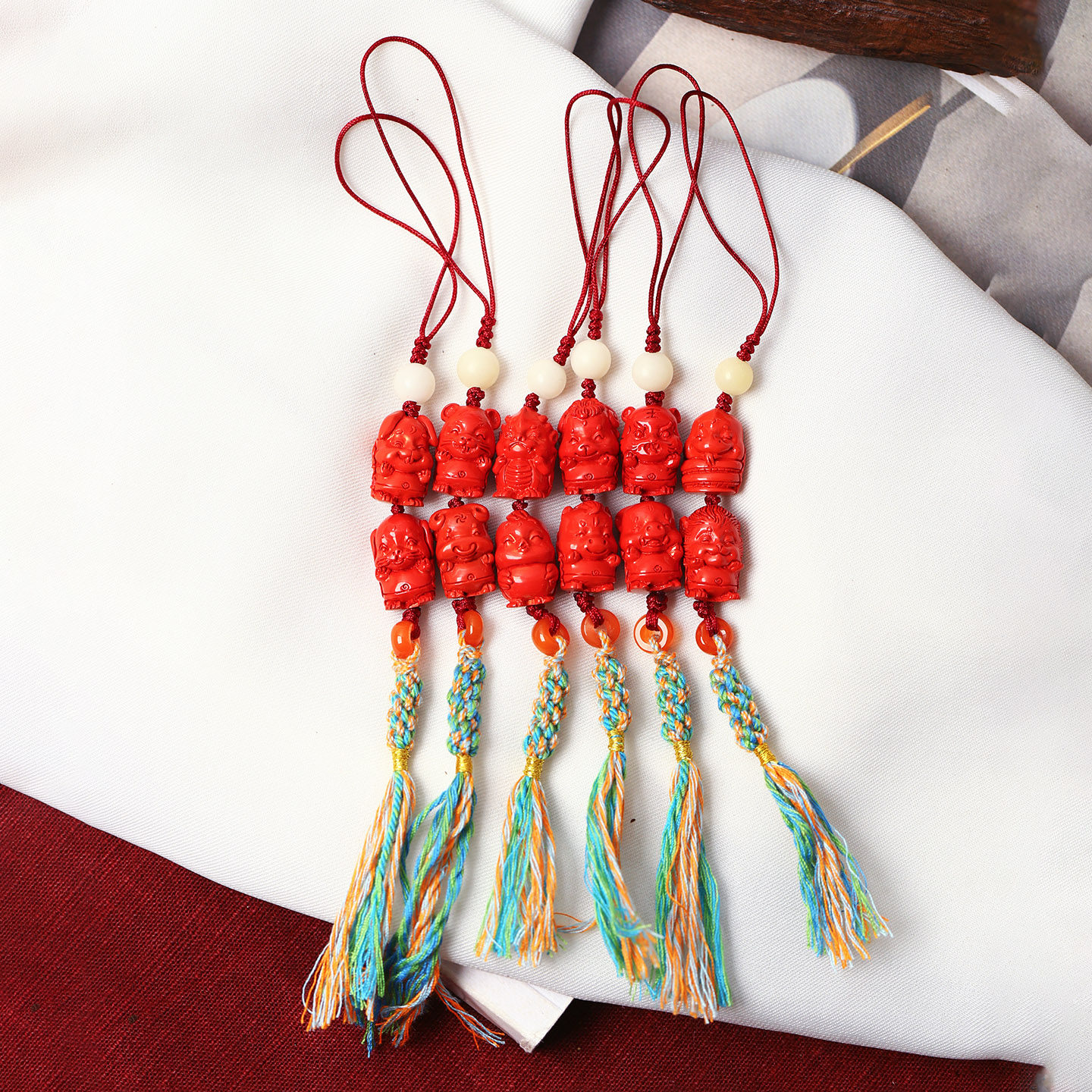 高含量天然红砂十二生肖六合钥匙扣包挂流苏挂饰本命年饰品男女