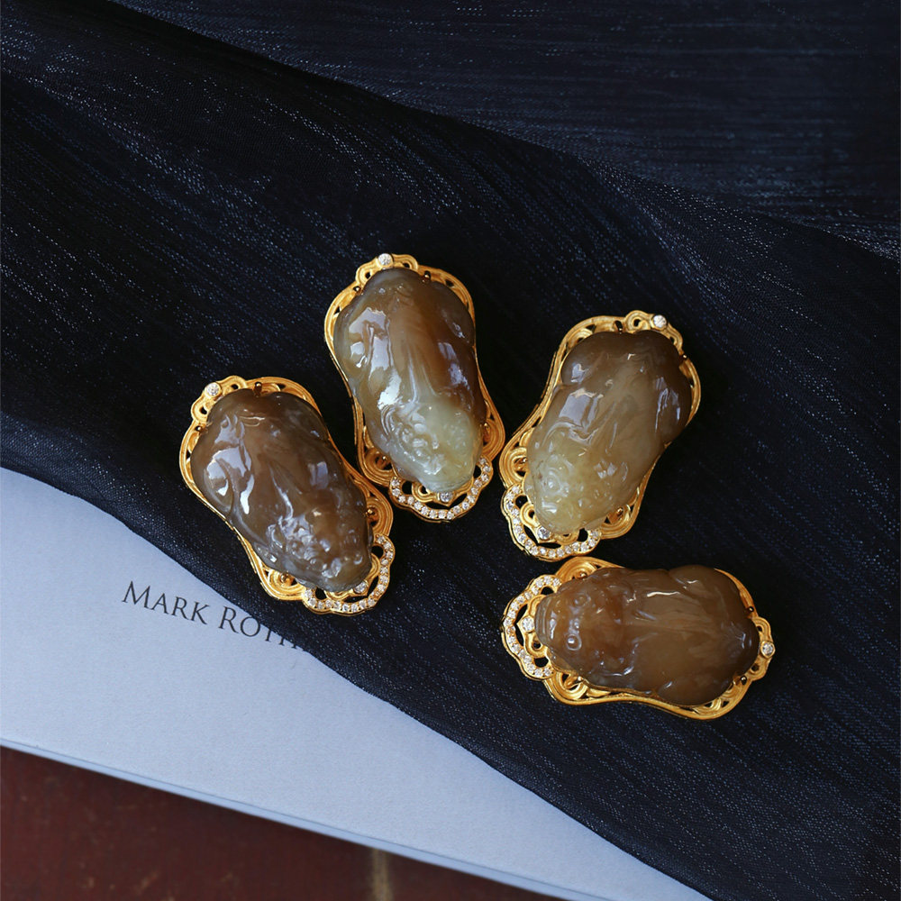 天然和田玉糖料雕刻貔貅纯银镶嵌款吊坠 油润感好 男女款玉石挂坠,珠宝/钻石/翡翠,颈饰,淘宝优惠券,粉丝福利购,淘宝优惠卷