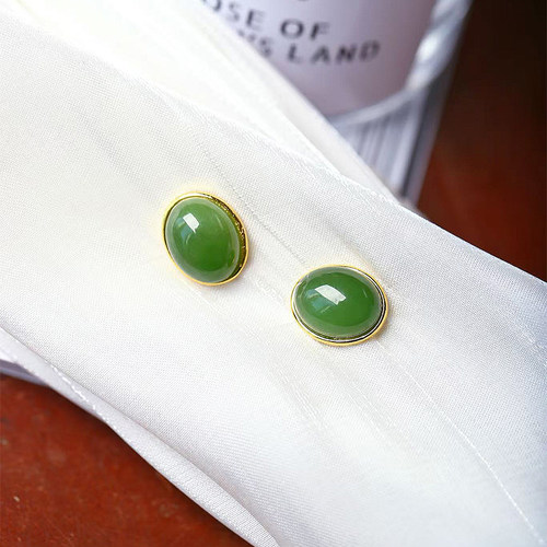 天然俄罗斯碧玉蛋面纯银镶嵌款耳钉 女款玉石简约款耳饰礼物