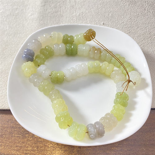 天然和田玉黄口烟紫白玉雕刻并蒂莲吊坠玉石锁骨链路路通手链配件