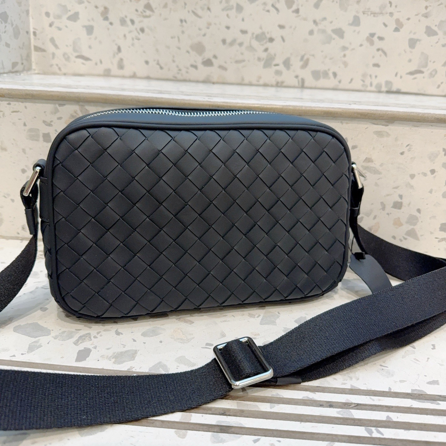 送人新款编织包男士真皮单肩斜挎包头层牛皮多功能手提包斜背小包