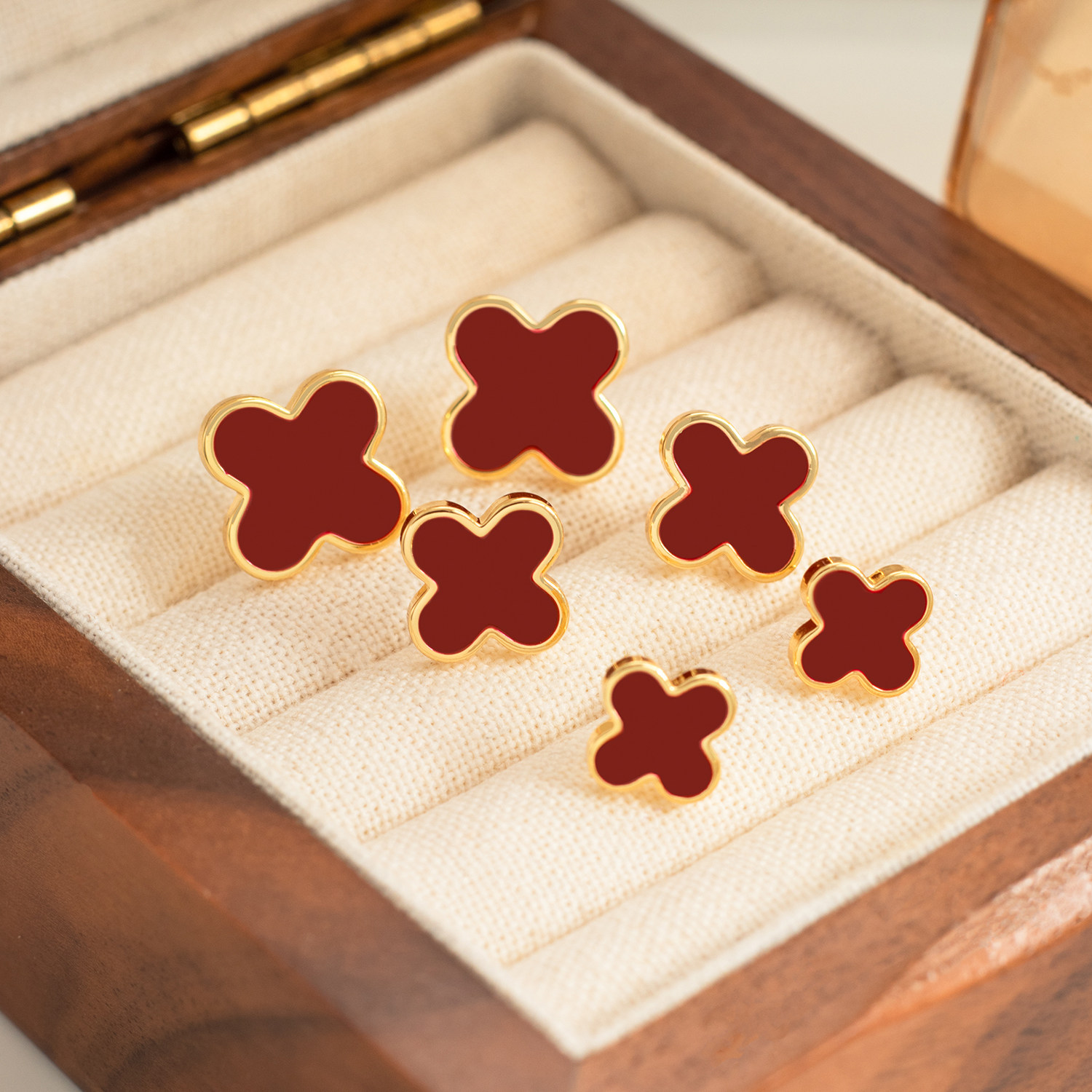 四叶草耳钉女纯银简约气质百搭防过敏耳环法式复古轻奢幸运草耳饰,饰品/流行首饰/时尚饰品新,耳钉,淘宝优惠券,粉丝福利购,淘宝优惠卷